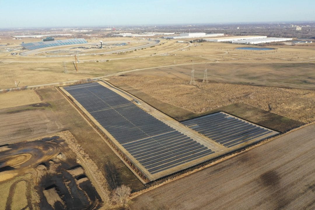 This picture shows a large solar installation by Speedway solar 